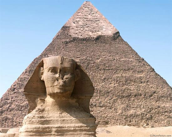 معماری پر رمزو راز اهرام مصر