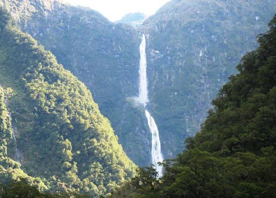 معرفی آبشارهای ناشناخته در جهان