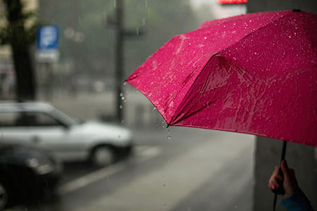 برای سفر در فصل بارندگی چه لوازمی ضروری است؟