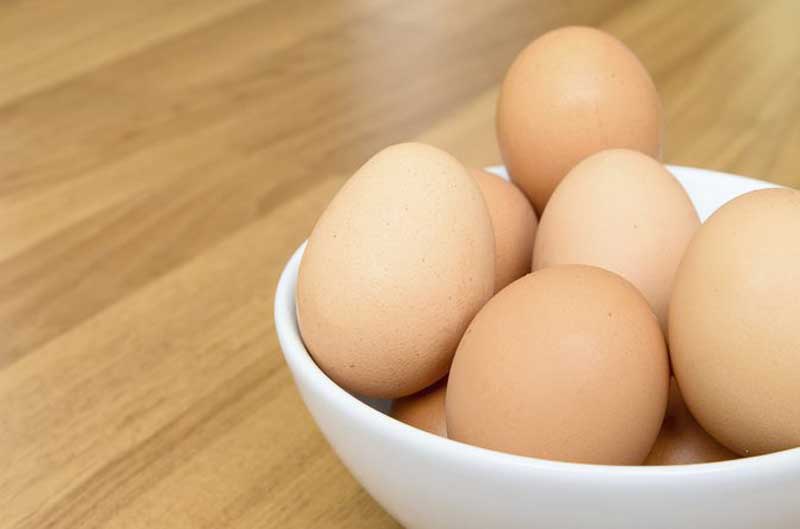 خواص سفیده و زرده تخم مرغ برای پوست