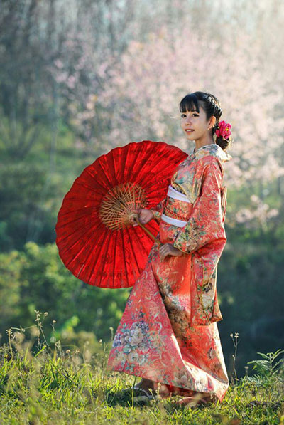 تاریخچه لباس سنتی کشور ژاپن ، کیمونو چیست؟