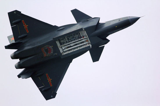جنگنده‌ی جی-۲۰ ؛جدیدترین جنگاور نیروی هوایی چین