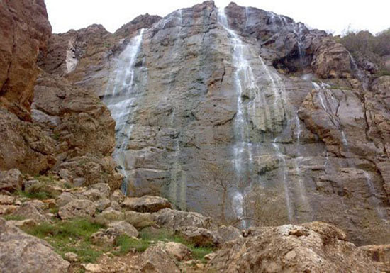 پیر غار ، جاذبه‌ای در بام ایران