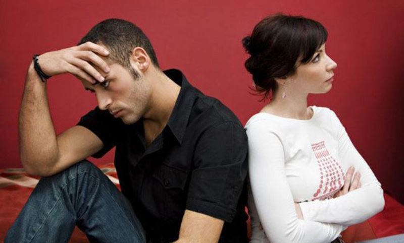 بدترین عادات متولدین هر ماه در رابطه عاطفی
