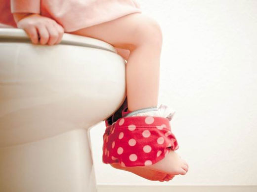 چگونه به کودک خود توالت رفتن را یاد بدهم؟