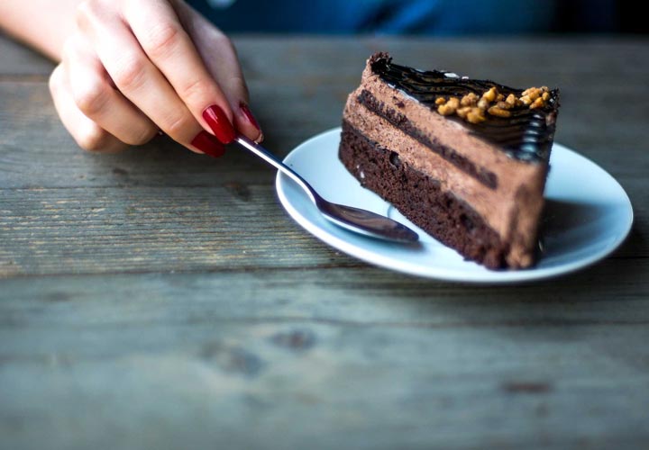 اعتیاد به شیرینی و ۱۰ روش آسان برای ترک آن