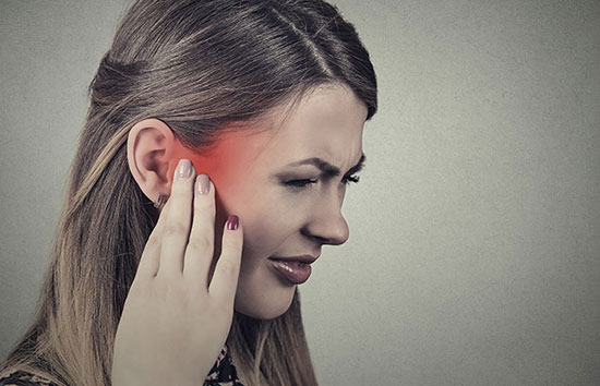 درمان عفونت گوش با یک حبه سیر؟!