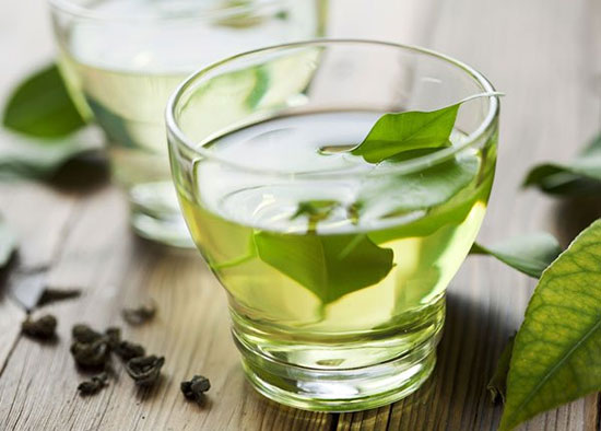 نحوه استفاده و تاثیر چای سبز در کاهش وزن