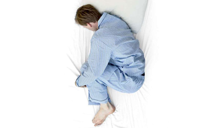 بهترین مدل خوابیدن برای رفع کمردرد