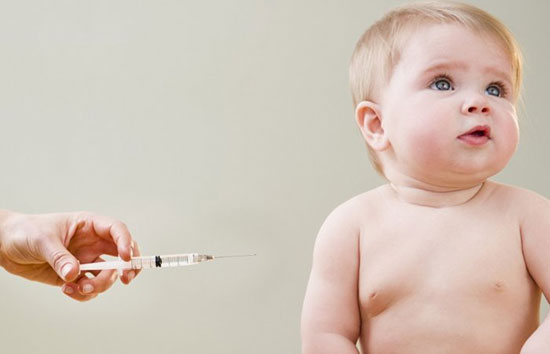 چگونه درد واکسن کودکان را کاهش دهیم؟