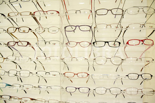 راه های انتخاب عینک مناسب فرم صورت