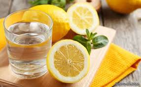 خواص نوشیدنی معجزه آسای آب و لیمو