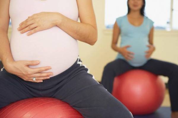 کارهایی که برای خوشحالی جنین در بارداری باید انجام داد