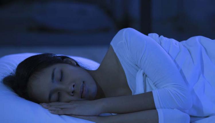 بهترین حالت خوابیدن بعد از زایمان سزارین چیست؟