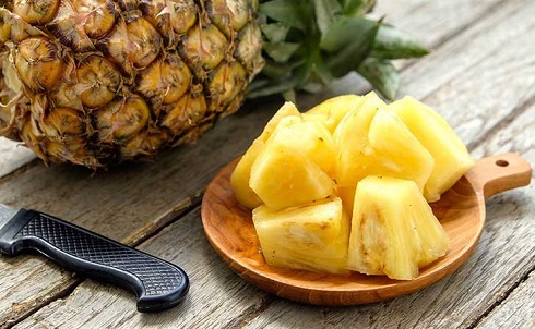 مزایا و معایب خوردن آناناس در بارداری