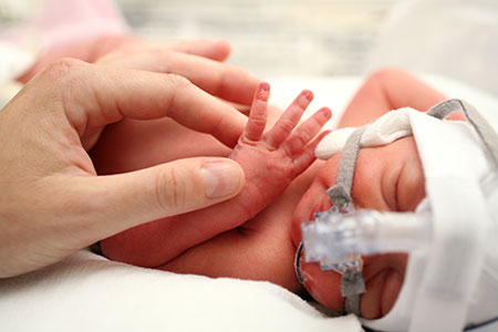 دلایل مشکلات تنفسی در نوزادان