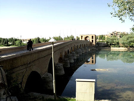 آشنایی با جاذبه های پل شهرستان اصفهان
