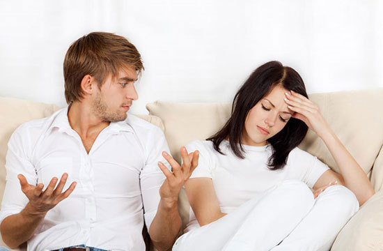 اگر همسرتان از بحث و گفتگو کنار می کشد چه باید کرد؟