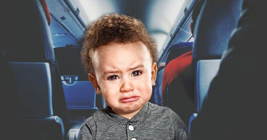 دلایل گریه بچه ها در هواپیما چیست؟