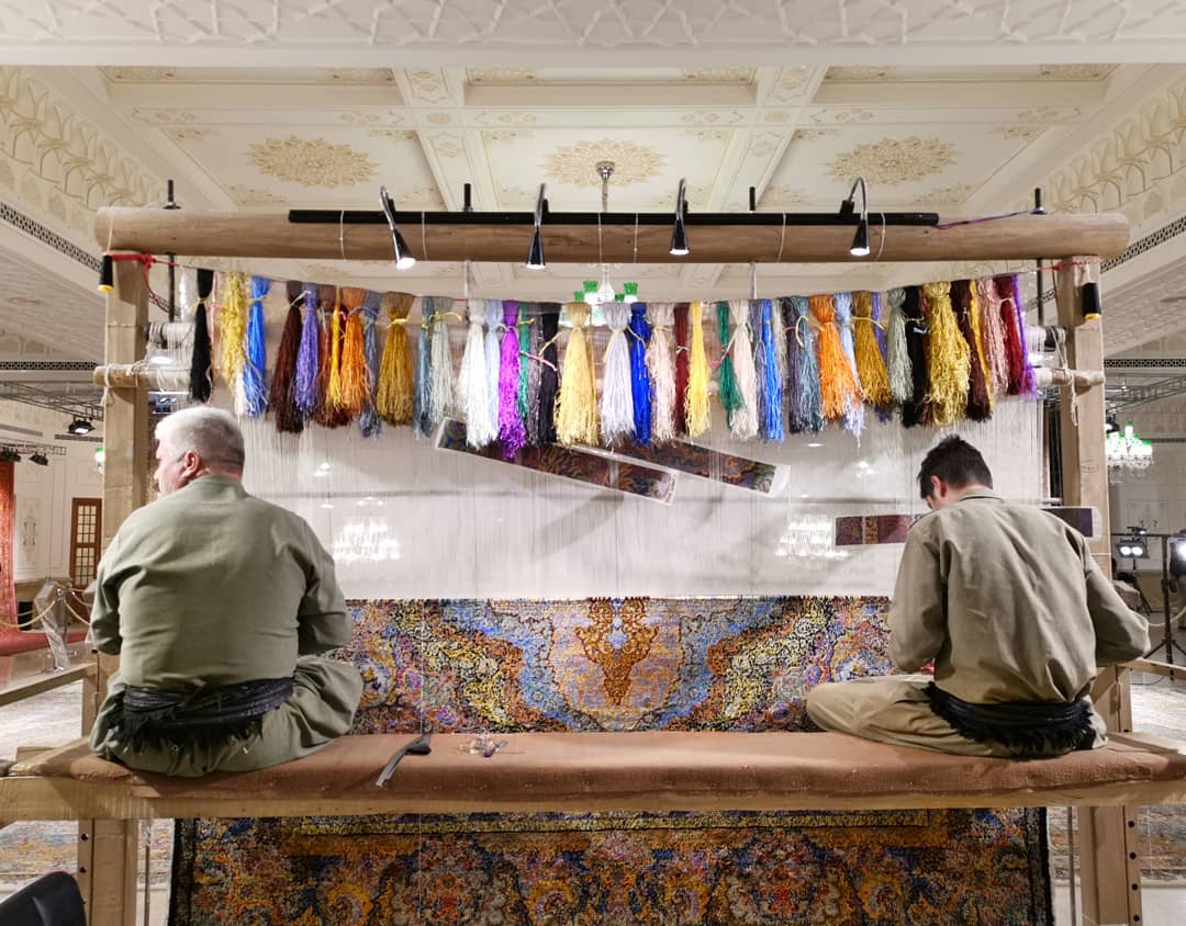 فرش بافی و رفوگری از مشاغل سنتی شیراز