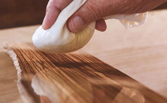 روش‌های تعمیر وسایل چوبی در خانه