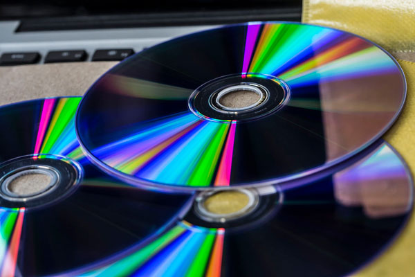 بهترین روش تمیز کردن سی دی چیست ؟