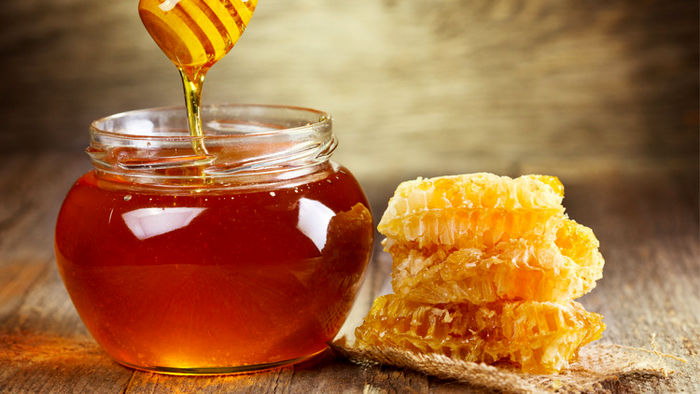 عسل موم دار بهتر است یا عسل بدون موم ؟