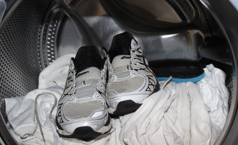 روش های شستن کفش ورزشی