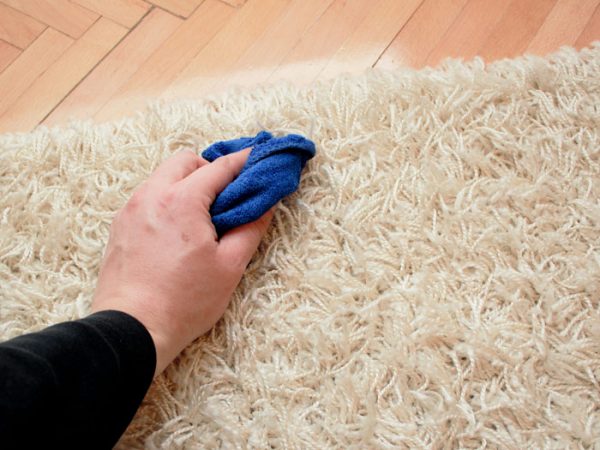معرفی بهترین روش برای تمیز کردن لبه های قالی