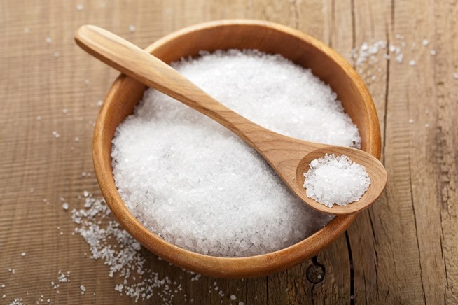 کاربردهای نمک در خانه داری