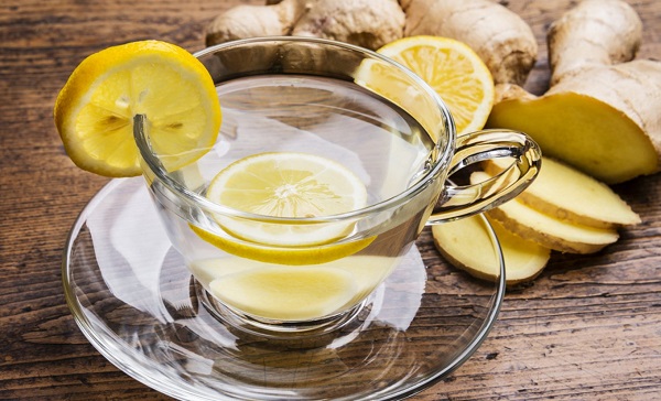 لیمو و آب گرم : ۱۰ فایده نوشیدن روزانه آب و لیمو که نمی دانستید