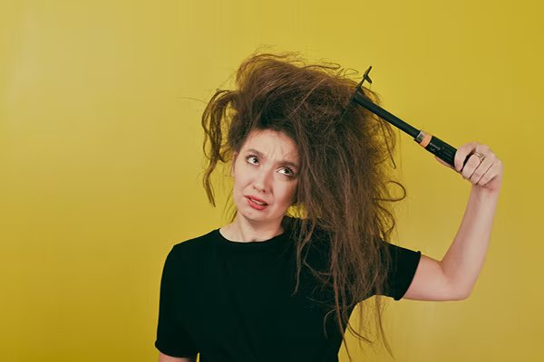 7 دلیل استفاده از روغن جوجوبا برای مو