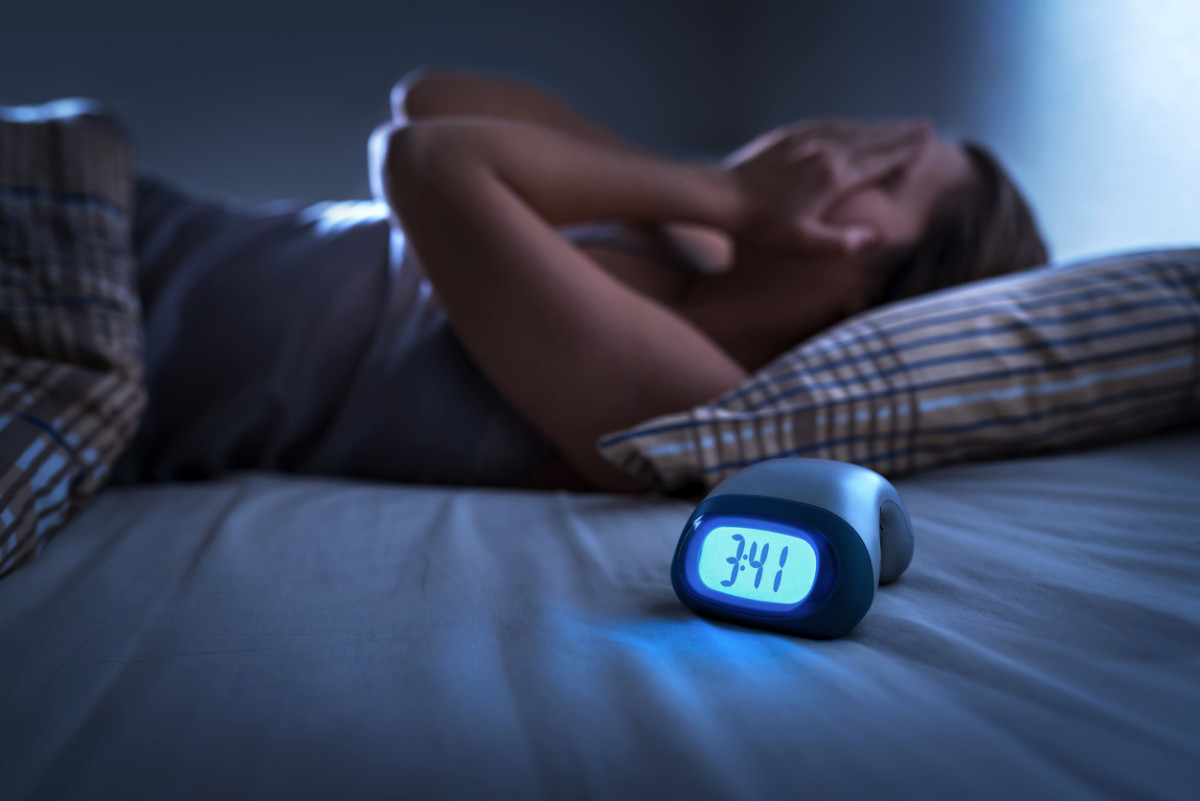 بی خوابی دقیقا چیست؟ و چگونه می توانیم بهتر بخوابیم؟