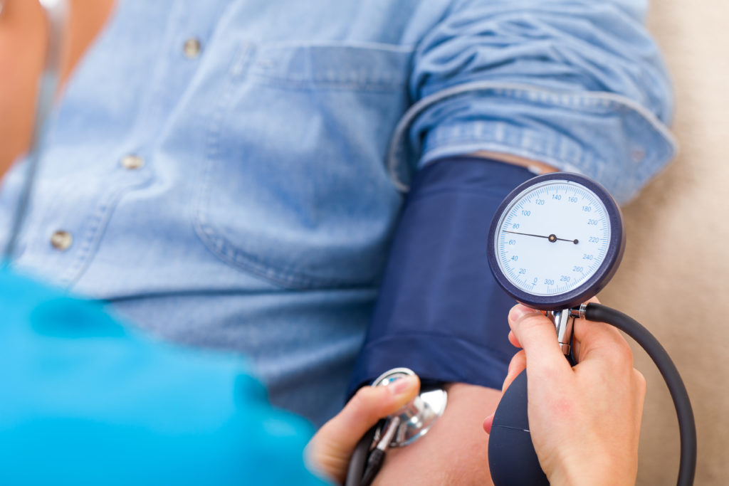 چگونه فشار خون را بدون دارو کاهش دهیم؟