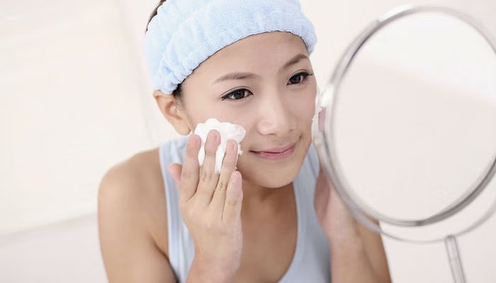 چگونه پاک کننده مناسب برای پوست خود را انتخاب کنید