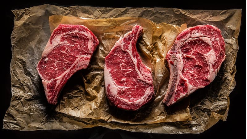 چگونه گوشت را طعم دار و معطر کنیم ؟