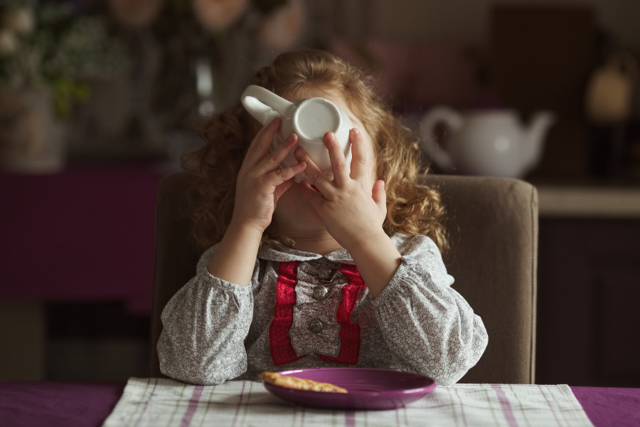 عوارض نوشیدن قهوه برای کودکان