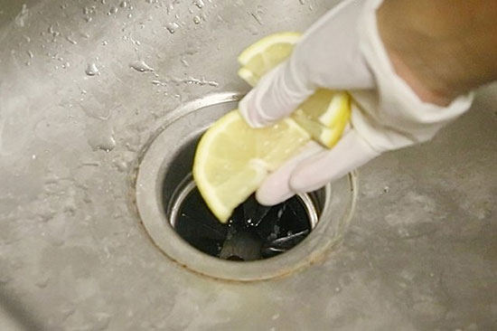 راههای از بین بردن بوی بد چاه آشپزخانه
